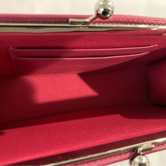 Coach - Picture 3 of 4